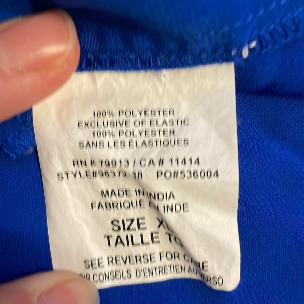 Motherhood Maternity sleeveless v-neck dress with back tie - Picture 8 of 8